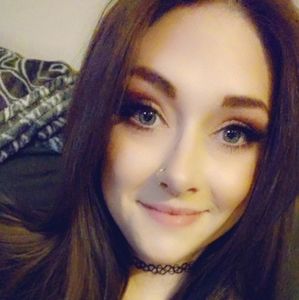 Meet your Posher, Marissa